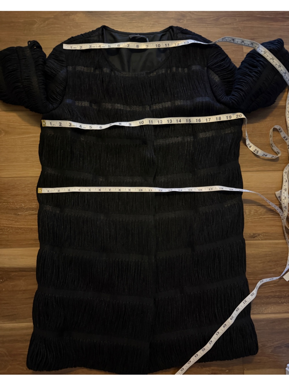 Vera Wang black metallic yarn coat. See measurements - Picture 11 of 13